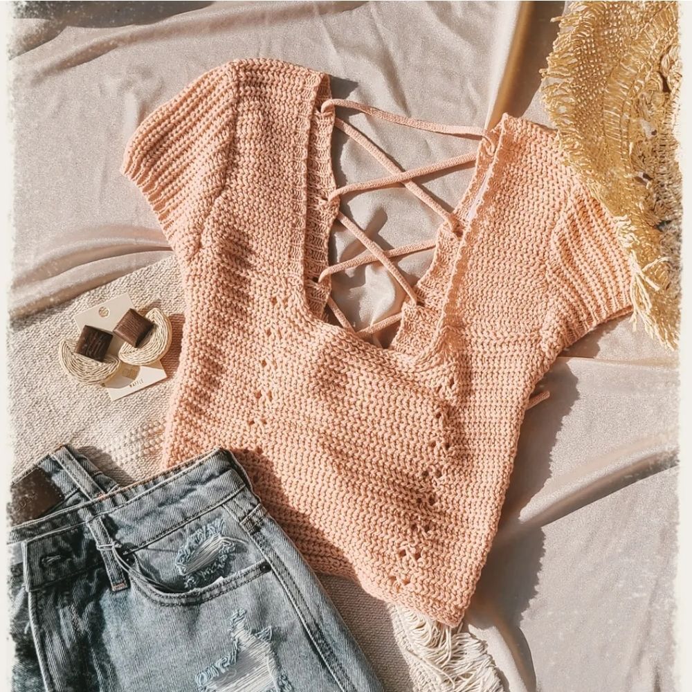 🆕️The Medley// Peach crochet top